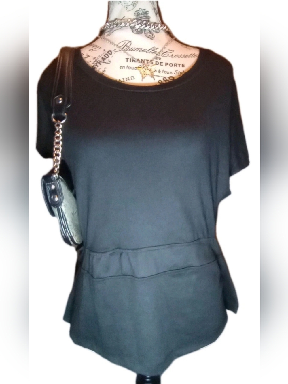 NWOT Women's Black Shirt 2X Side Cutouts